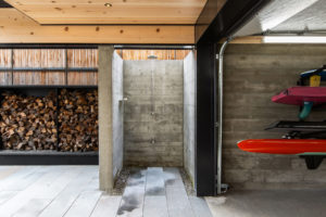 Seattle boathouse shower